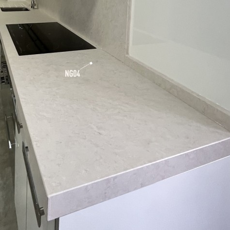 Instalación real en encimera y copete de cocina