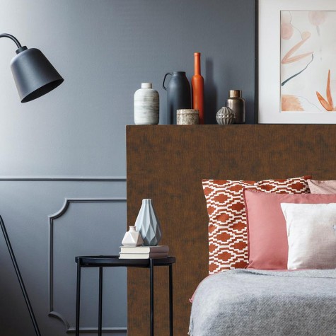 NG17 Bronzed leather